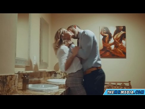 ❤️ Keď vás prsnatá blondínka zvádza na verejných toaletách ❤❌ Šukanie na nás sk.epicpornvideos-com.ru